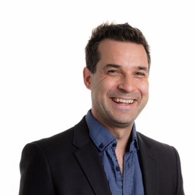 Dr Tarrant Elkington